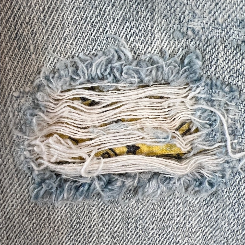 PIAMA VINTAGE Distressed Denim Skirt - Picture 3 of 10